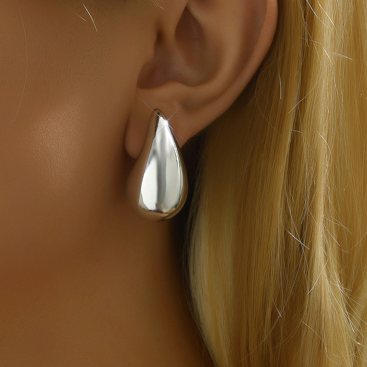 Hot-selling Environment Popular Design Sense Chubby Water Drop Earrings Simple Fashion Acrylic Earrings Ear Jewelry