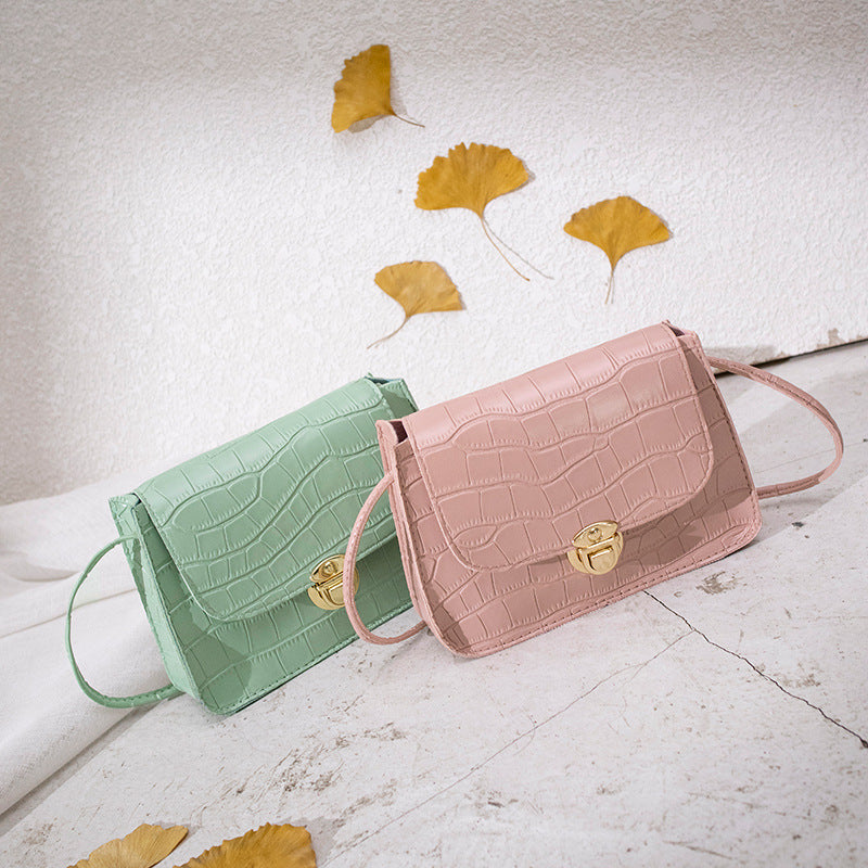 Foreign Trade Wholesale 2021 Trendy Korean Version Fashion Crocodile Pattern Shoulder Women's Bag Bag Mobile Phone Makeup Versatile Messenger Bag
