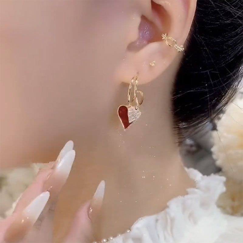 The New Popular Simple Temperament Red Love Earrings Temperament Four Seasons Earrings Light Luxury Niche Design Sense