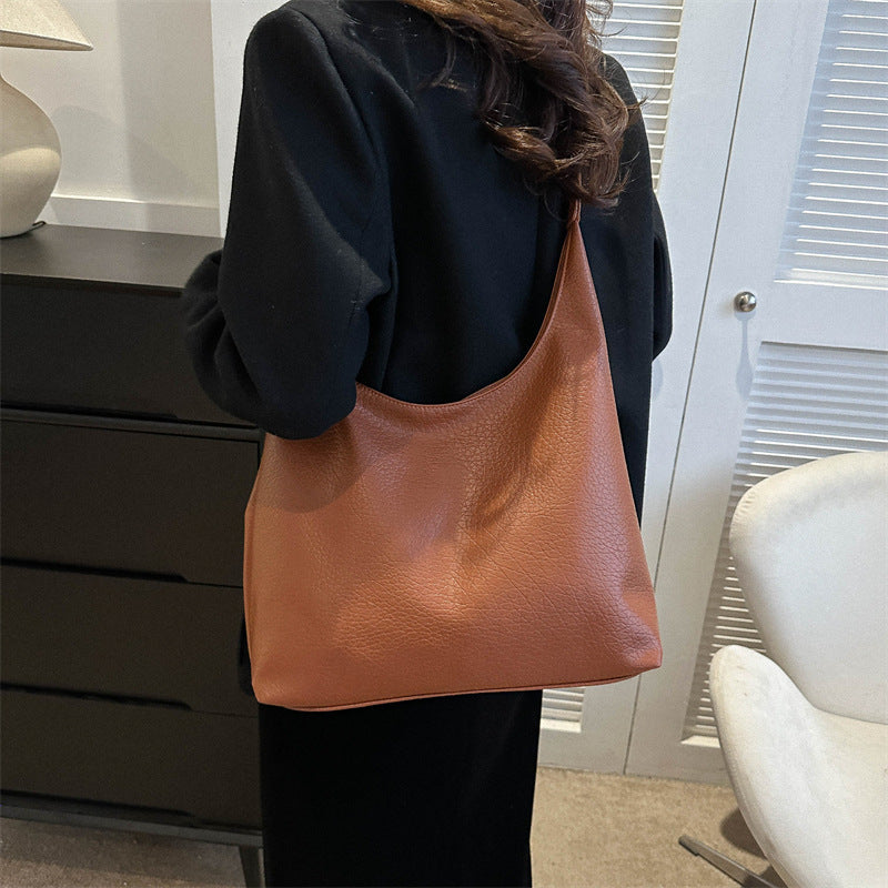 Women's Bag New Versatile Dumpling Bag Fashion Trend Shoulder Bag Large Capacity Commuter Messenger Bag