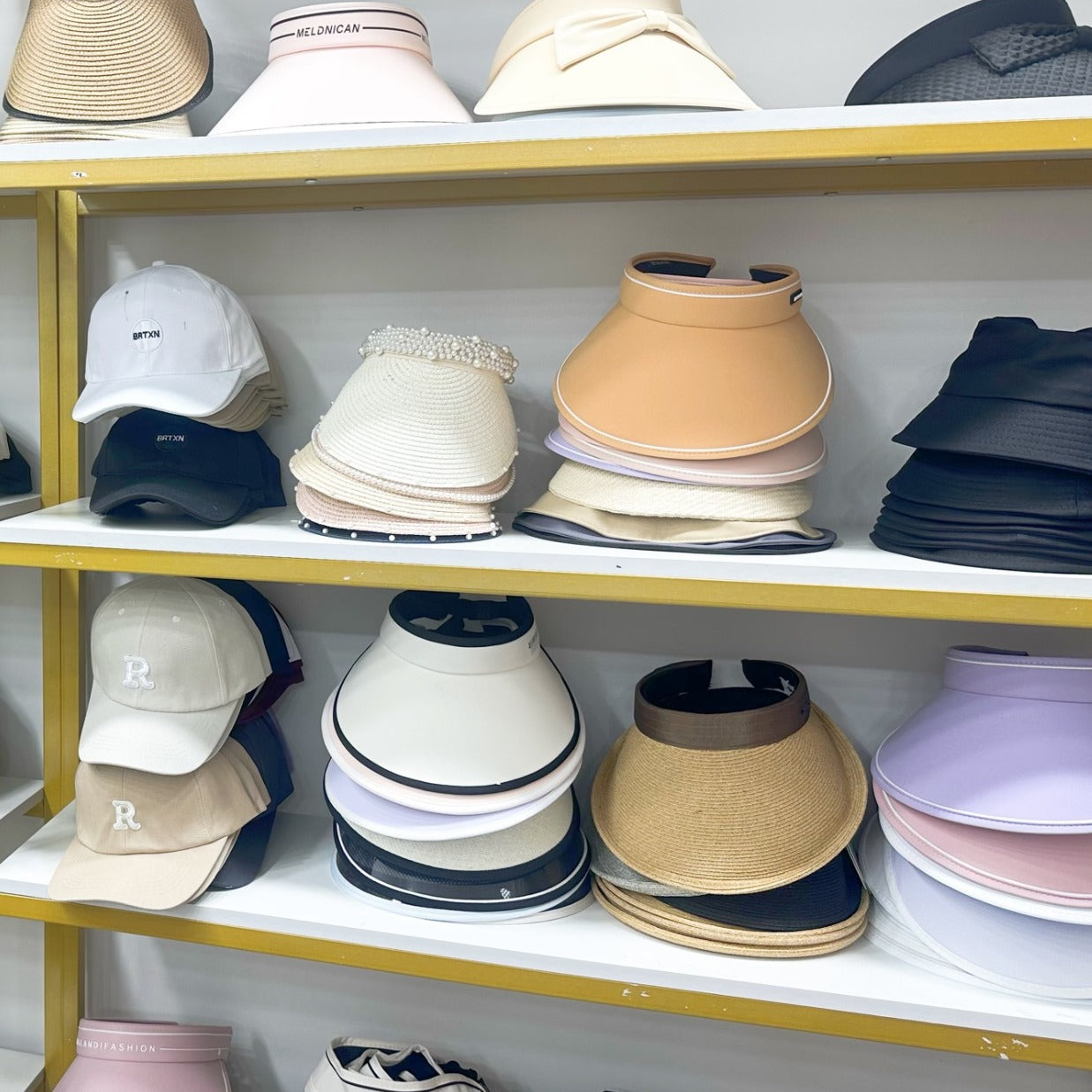 Spring and Summer Hat Stall Wholesale Night Market Entity High Quality Visor Stock Winter Hat Processing Bucket Hat Samples