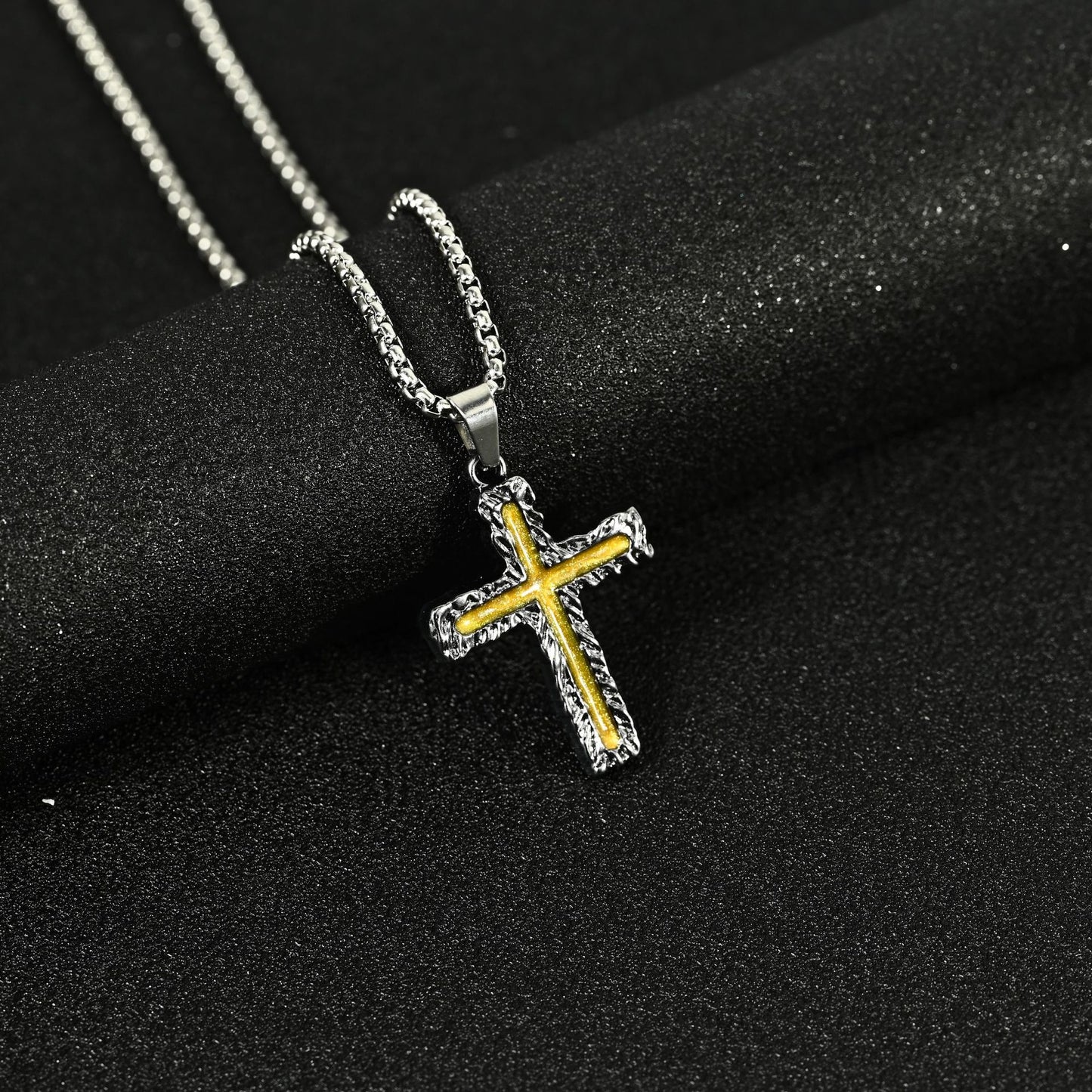 Hip Hop Necklace Jewelry Men's Popular Street Cross Personality Bouncing Alloy Pendant Sweater Chain Wholesale