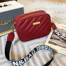 Women's Bag Personalized Embroidery Shoulder Camera Bag Foreign Trade 2025 Korean Version Summer and Autumn New Women's Oblique Span Small Square Bag