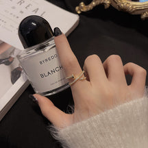 Korean Light Luxury High-end Zircon Pearl Ring Women's Retro Niche Design Bow Ring Ring Open Jewelry