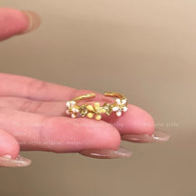 Korean Light Luxury High-end Zircon Pearl Ring Women's Retro Niche Design Bow Ring Ring Open Jewelry