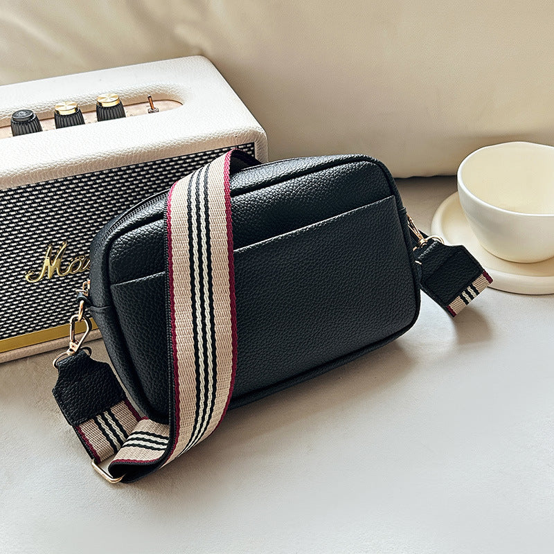 Foreign Trade Women's Bag New Small Square Bag, Small Fragrant Wind Wide Shoulder Strap Single Shoulder Oblique Span Bag Wholesale