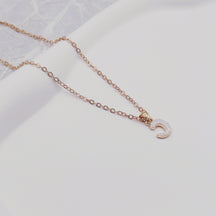 Foreign Trade Hot-selling Ins Wind Simple Alloy, English Letter Necklace Pendant Round Item Pendant 26 Letter Necklace