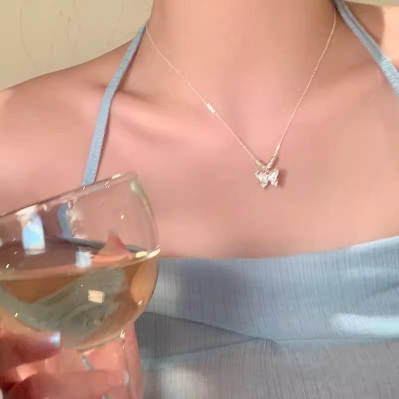 Korean New Pearl Butterfly Necklace Women's High-end Light Luxury Niche Versatile Sweater Chain Autumn and Winter Popular Accessories