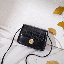Foreign Trade Wholesale 2021 Trendy Korean Version Fashion Crocodile Pattern Shoulder Women's Bag Bag Mobile Phone Makeup Versatile Messenger Bag