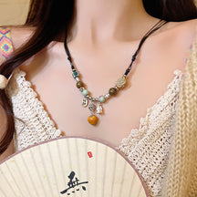 Korean New Pearl Butterfly Necklace Women's High-end Light Luxury Niche Versatile Sweater Chain Autumn and Winter Popular Accessories