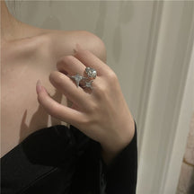 Hot-selling Micro-inlaid Zircon Wrapped Snake Ring Women's Niche Design Sense Fashion Personality Index Finger Ring