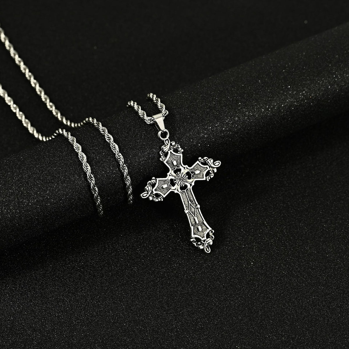 Hip Hop Necklace Jewelry Men's Popular Street Cross Personality Bouncing Alloy Pendant Sweater Chain Wholesale