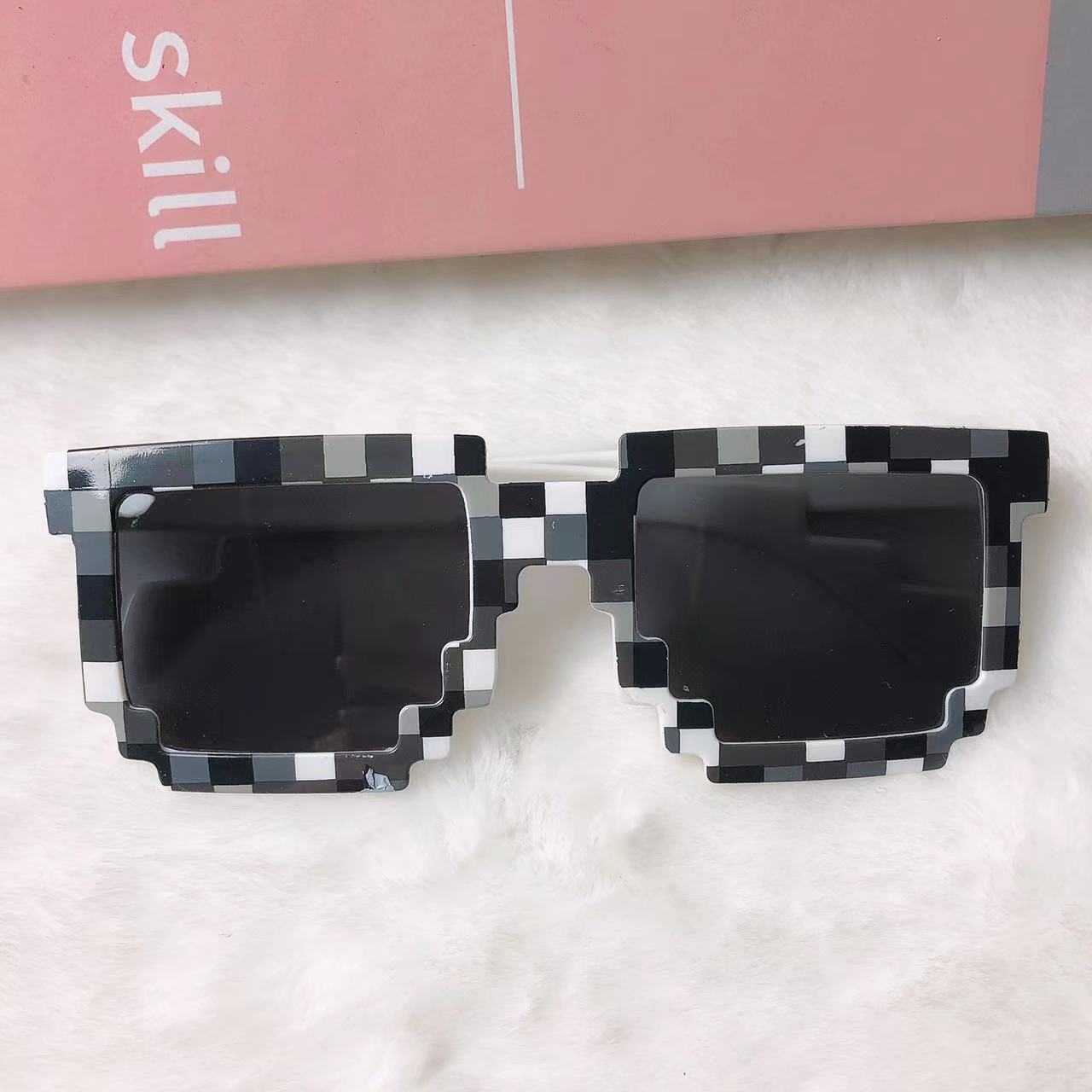 New Mosaic Glasses, Two-dimensional Sunglasses, My World Personalized Pixel Sunglasses Wholesale