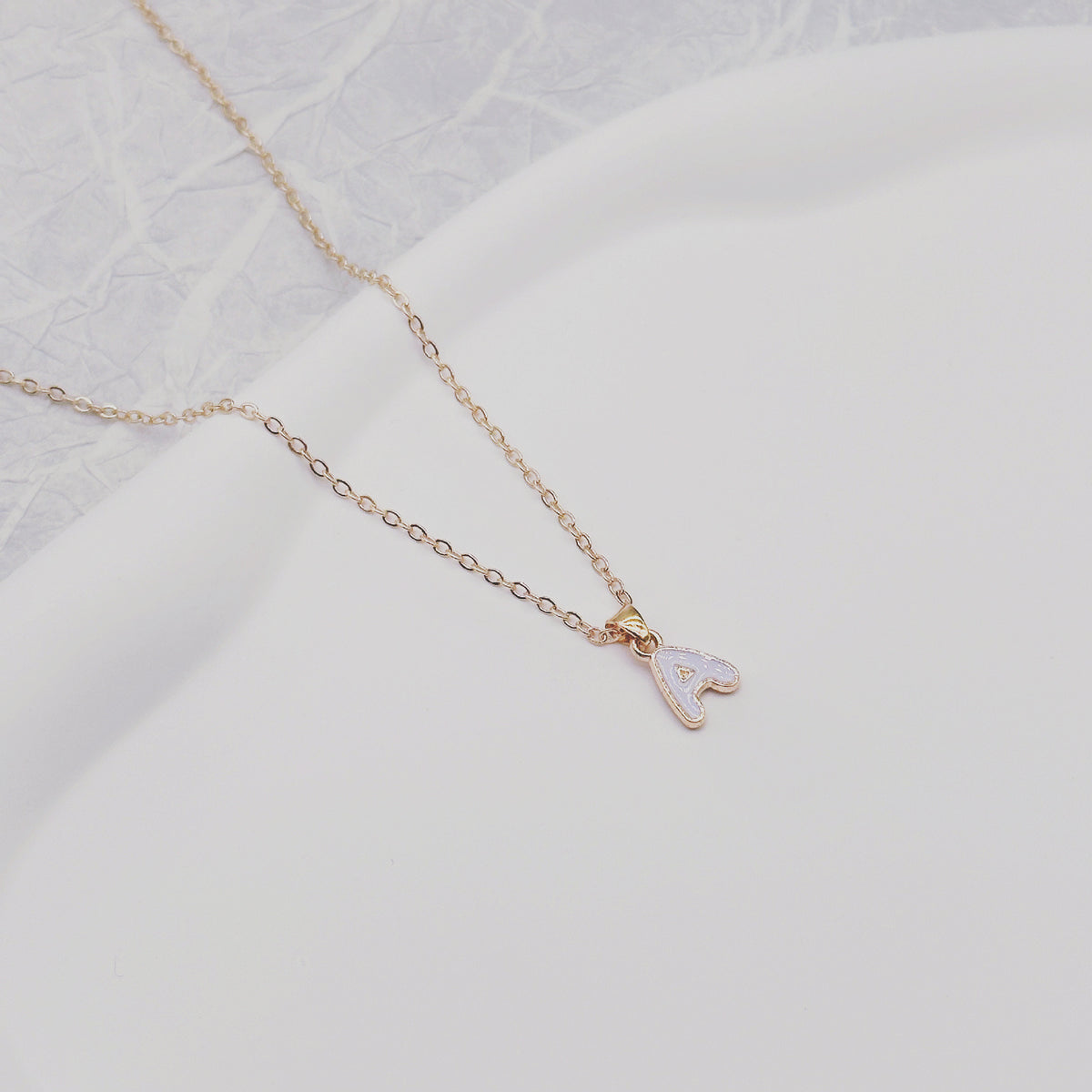 Foreign Trade Hot-selling Ins Wind Simple Alloy, English Letter Necklace Pendant Round Item Pendant 26 Letter Necklace