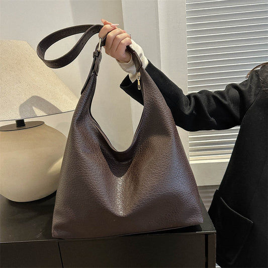 Women's Bag New Versatile Dumpling Bag Fashion Trend Shoulder Bag Large Capacity Commuter Messenger Bag