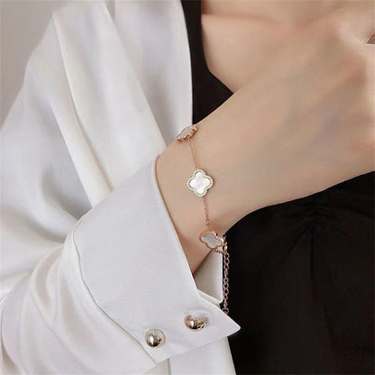 Europe and The United States Popular Fashion Simple Lucky Four-leaf Clover Bracelet, Personalized Light Luxury Versatile Fritillary Jewelry