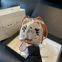 Contrast Color Versatile Ins Nylon Cloth Bag Women's New Messenger Bag Summer Super Fire Niche Embroidery Bucket Bag