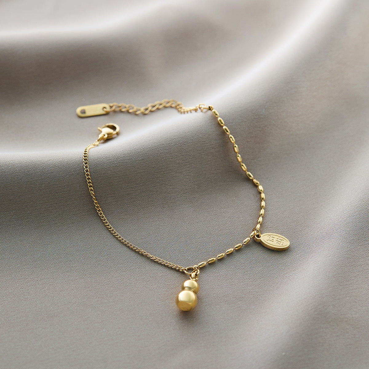 Warm Jian Does Not Fade Cross-border Hot-selling Titanium Steel Bracelet Women's Five-leaf Clover with Diamonds Ins Wind Personality 18K Vacuum Plating