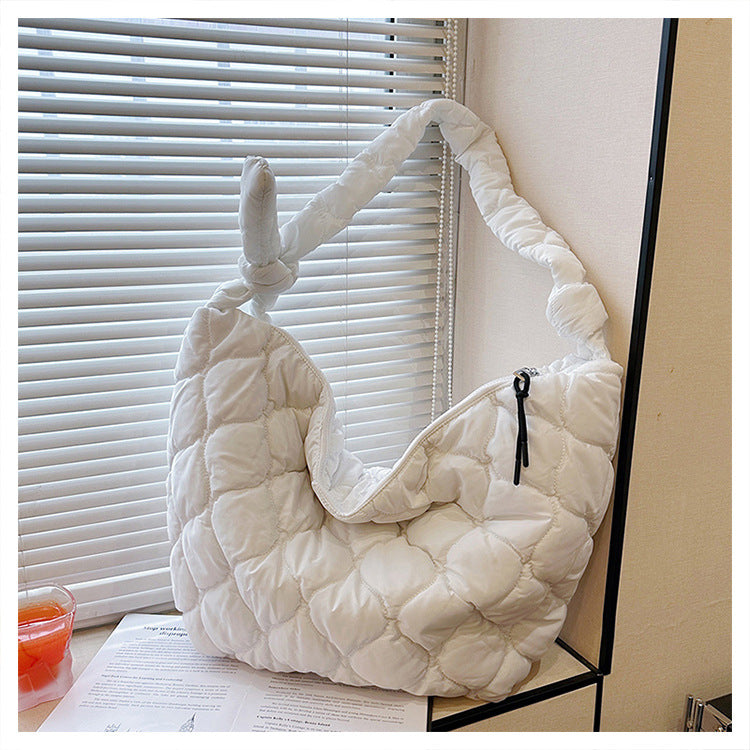 Foreign Trade Wholesale New Pleated Cloud Men and Women with The Same Oblique Span Shoulder Bag Large Capacity Tote Women's Bag