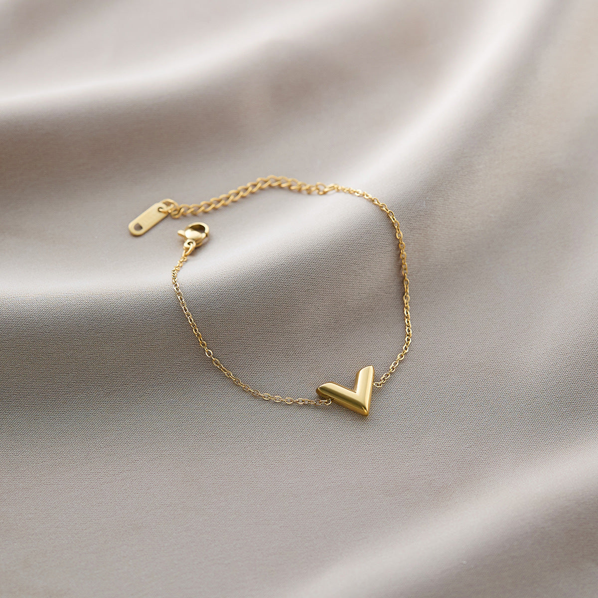 Warm Jian Does Not Fade Cross-border Hot-selling Titanium Steel Bracelet Women's Five-leaf Clover with Diamonds Ins Wind Personality 18K Vacuum Plating