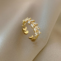 Korean Light Luxury High-end Zircon Pearl Ring Women's Retro Niche Design Bow Ring Ring Open Jewelry