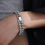 Korean Version of Hip-hop Personality Full Diamond Cuban Bracelet, Niche Design Wholesale Couple Men's and Women's Titanium Steel Bracelet Does Not Fade
