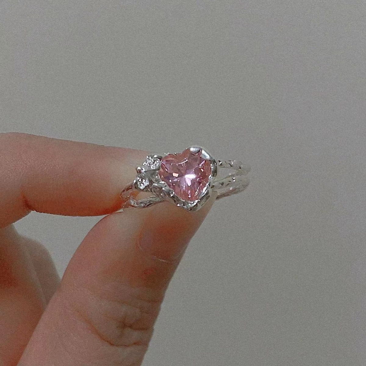 Hot-selling Micro-inlaid Zircon Wrapped Snake Ring Women's Niche Design Sense Fashion Personality Index Finger Ring