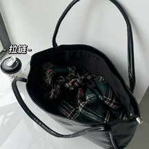 Foreign Trade Cross-border Bag Women's New Hand-held Shoulder Large-capacity Versatile Leisure Underarm Bag Commuter Campus Tote Bag