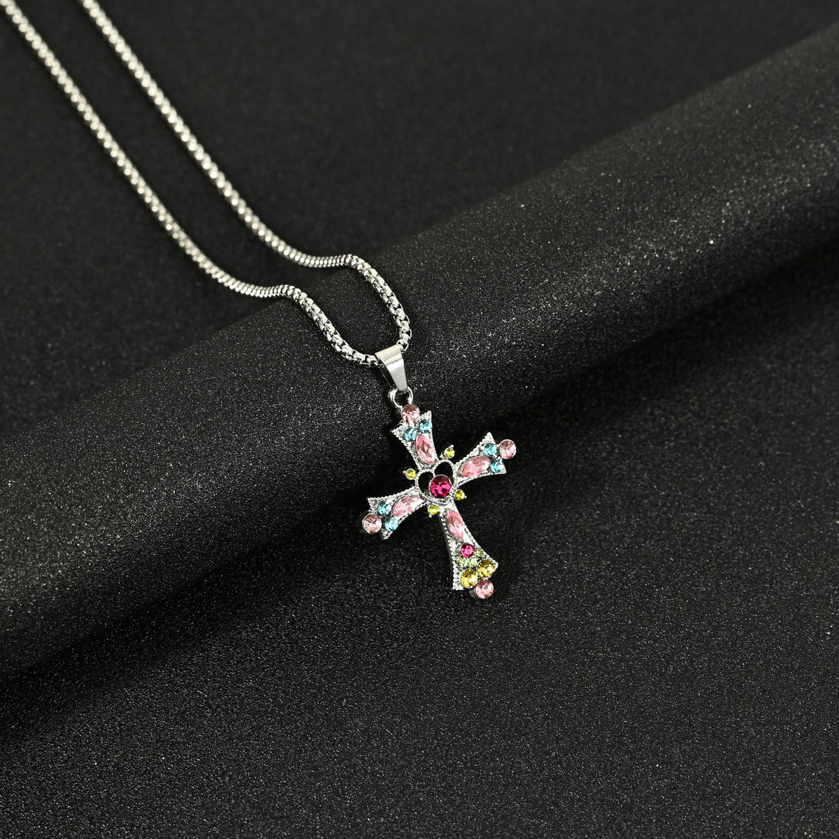 Hip Hop Necklace Jewelry Men's Popular Street Cross Personality Bouncing Alloy Pendant Sweater Chain Wholesale