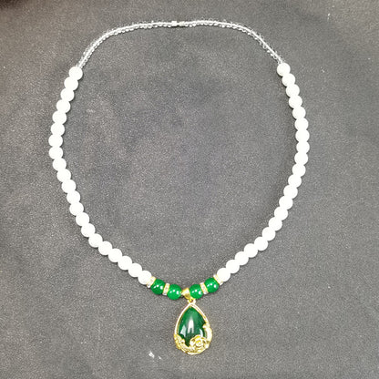 New Chinese Summer Welfare Imitation Pearl Necklace Green Agate Pearl Clavicle Chain Send Mom Set Foreign Trade