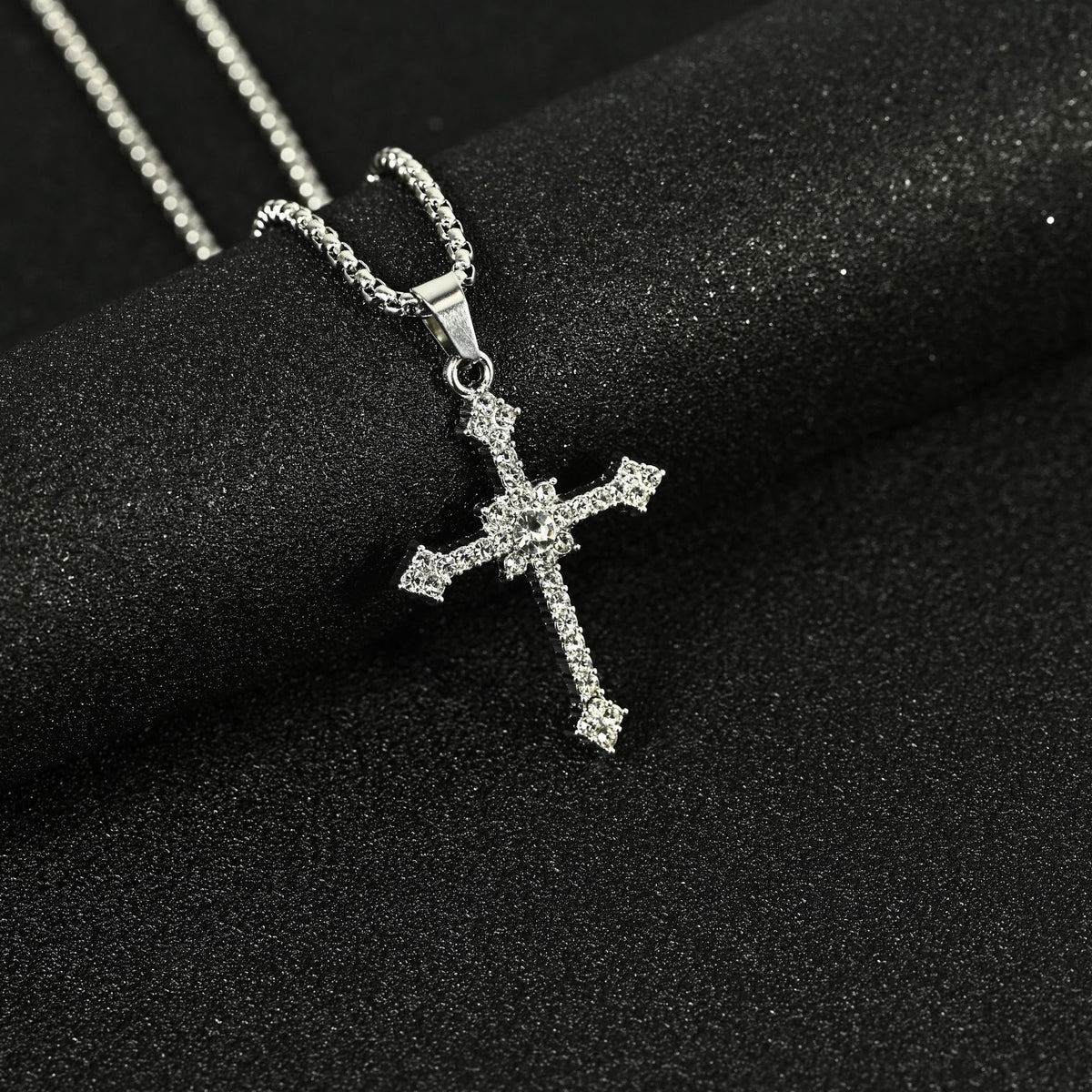 Hip Hop Necklace Jewelry Men's Popular Street Cross Personality Bouncing Alloy Pendant Sweater Chain Wholesale