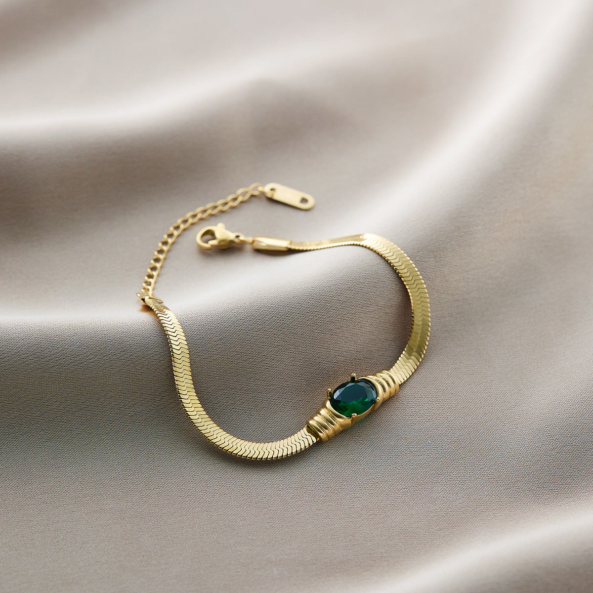 Warm Jian Does Not Fade Cross-border Hot-selling Titanium Steel Bracelet Women's Five-leaf Clover with Diamonds Ins Wind Personality 18K Vacuum Plating