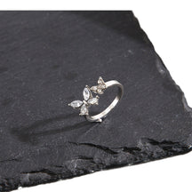 Hot-selling Micro-inlaid Zircon Wrapped Snake Ring Women's Niche Design Sense Fashion Personality Index Finger Ring