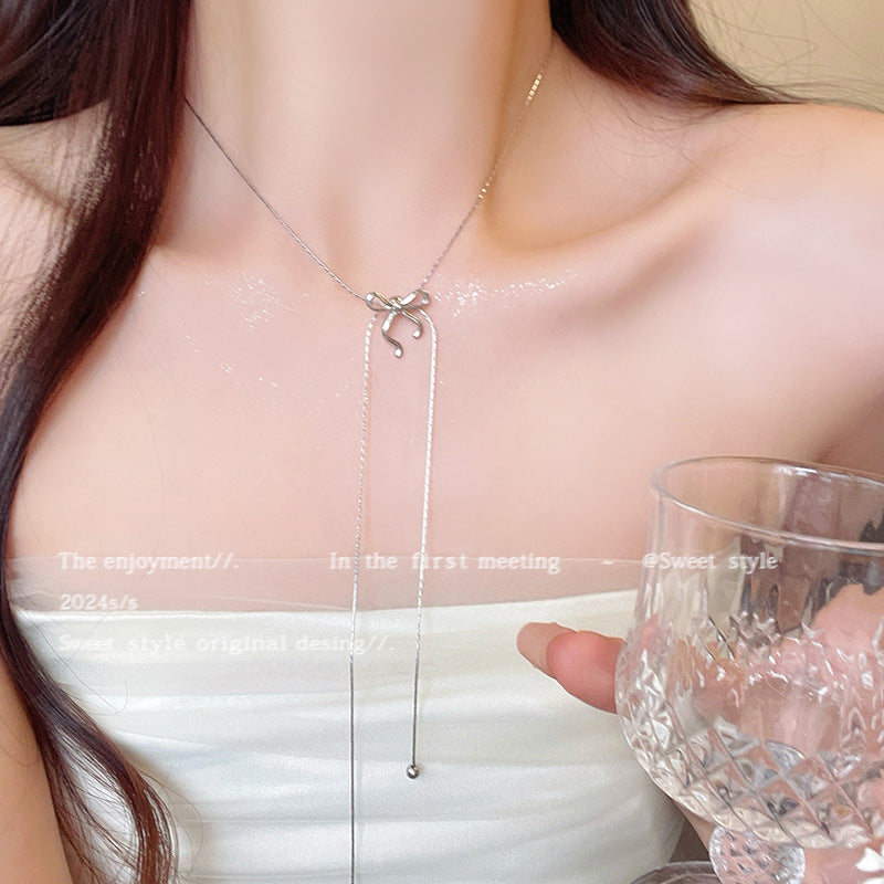 Korean New Pearl Butterfly Necklace Women's High-end Light Luxury Niche Versatile Sweater Chain Autumn and Winter Popular Accessories