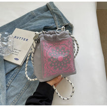 Contrast Color Versatile Ins Nylon Cloth Bag Women's New Messenger Bag Summer Super Fire Niche Embroidery Bucket Bag