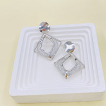 XP17 Exquisite Super Flash Mesh Yarn Zircon Earrings Women's Ins Trendy Light Luxury Niche High-end Design Pendant Stud Earrings