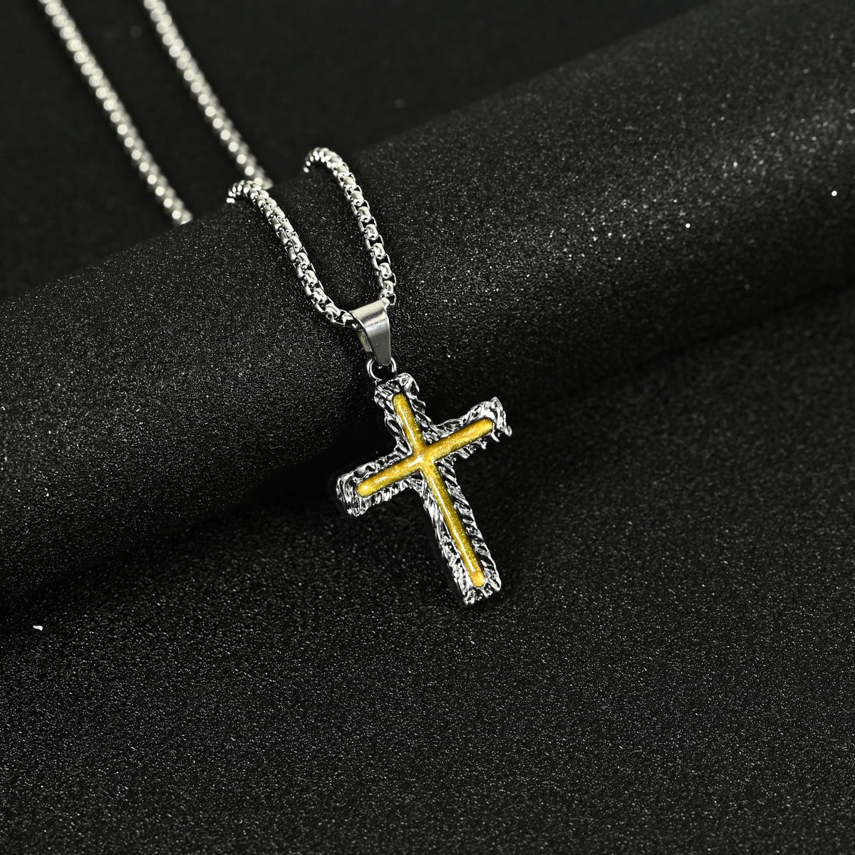 Hip Hop Necklace Jewelry Men's Popular Street Cross Personality Bouncing Alloy Pendant Sweater Chain Wholesale