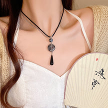 Korean New Pearl Butterfly Necklace Women's High-end Light Luxury Niche Versatile Sweater Chain Autumn and Winter Popular Accessories