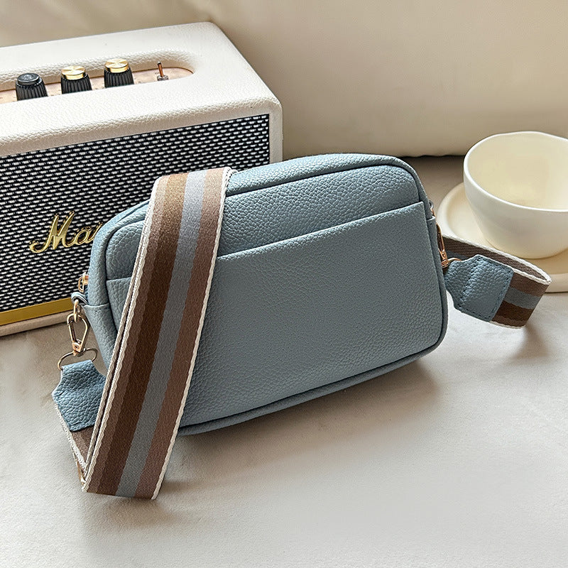 Foreign Trade Women's Bag New Small Square Bag, Small Fragrant Wind Wide Shoulder Strap Single Shoulder Oblique Span Bag Wholesale