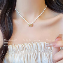 Korean New Pearl Butterfly Necklace Women's High-end Light Luxury Niche Versatile Sweater Chain Autumn and Winter Popular Accessories