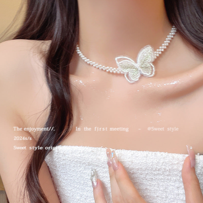 Korean New Pearl Butterfly Necklace Women's High-end Light Luxury Niche Versatile Sweater Chain Autumn and Winter Popular Accessories