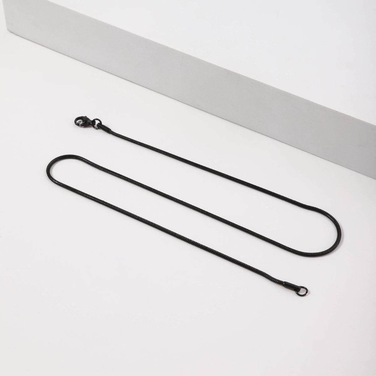 Europe and The United States Popular Stainless Steel Round Snake Chain Snake Bone Chain Spring Titanium Steel Necklace Simple Personality Clavicle Chain New Wholesale