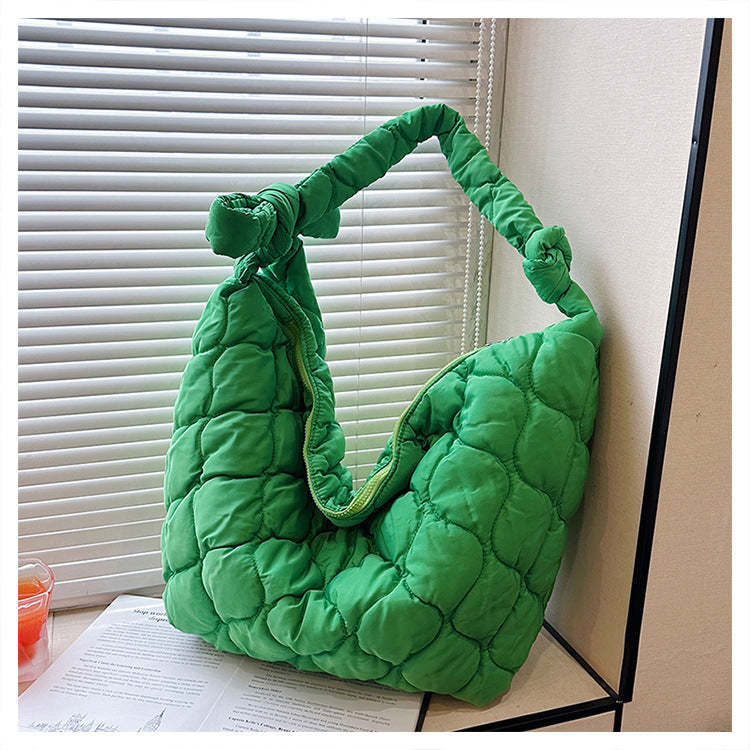 Foreign Trade Wholesale New Pleated Cloud Men and Women with The Same Oblique Span Shoulder Bag Large Capacity Tote Women's Bag